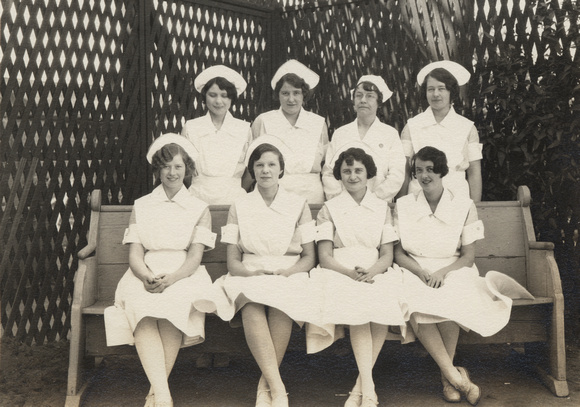 San Jose Hospital nurses, c. 1935 (2004-45-91)
